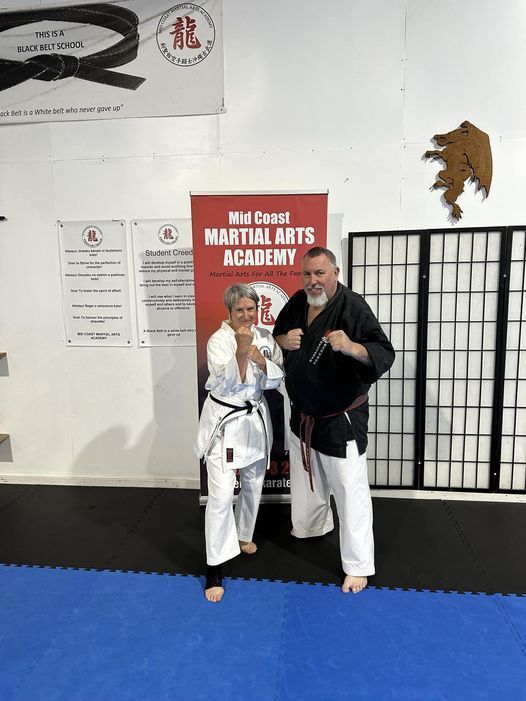 <center>Discover the Best Techniques in Real-World Combat Through Sparring<center>